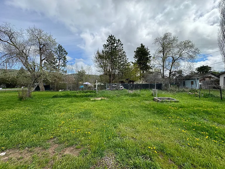326 Torrey St — Photo 14