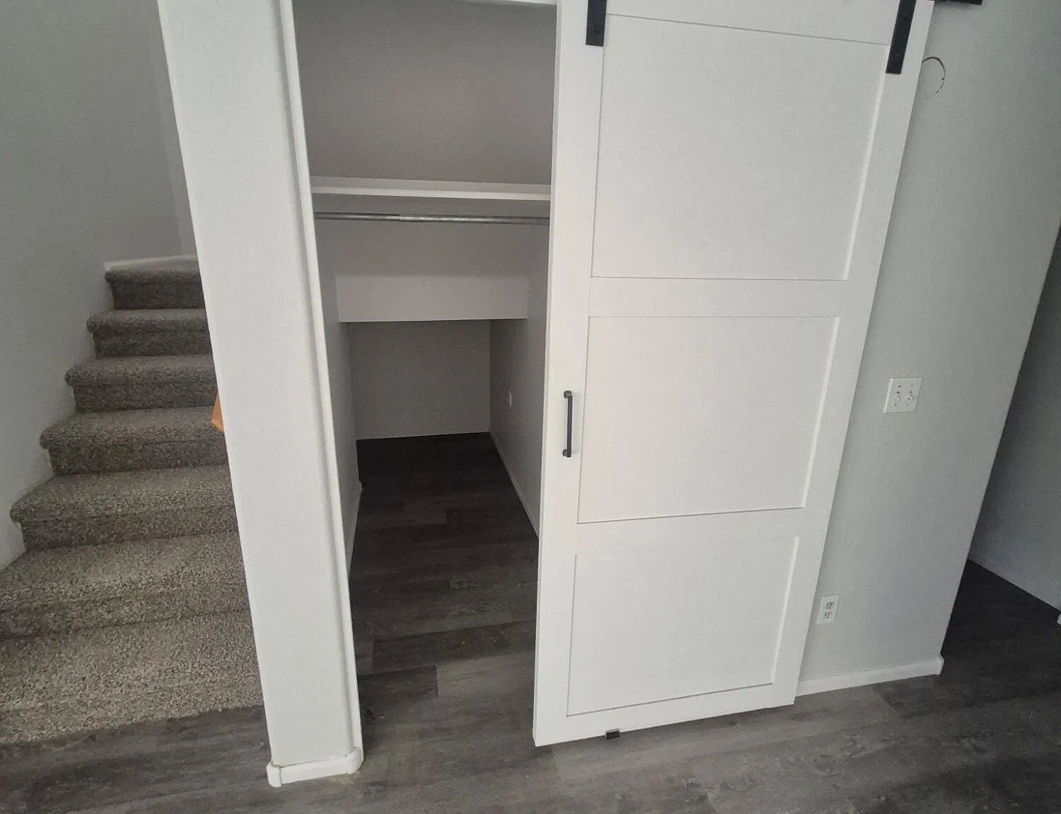 3 bed, 2.5 bath, 1857 sqft, $1,900 — Photo 3