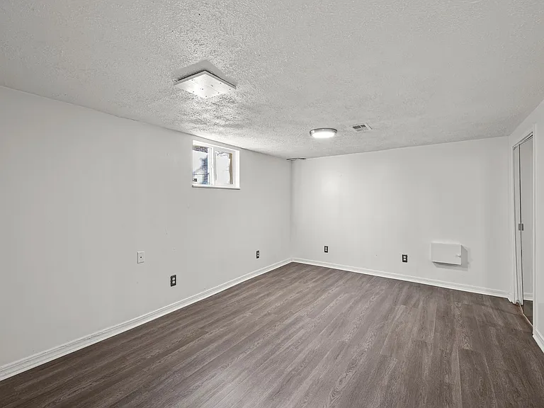2058 S Corona St — Photo 23