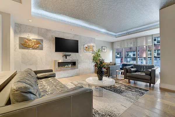 Rented by Bond New York | media 53