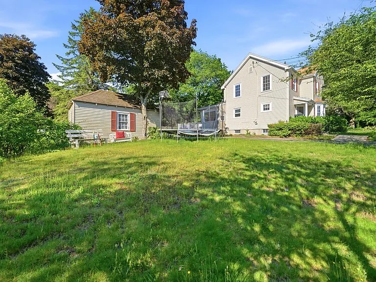 7 Wilson Ave — Photo 24
