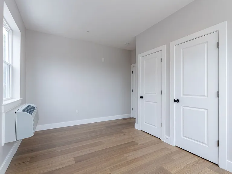 213 French St — Photo 21
