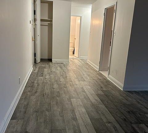 5th image of 45 Sidney Ave W #5H