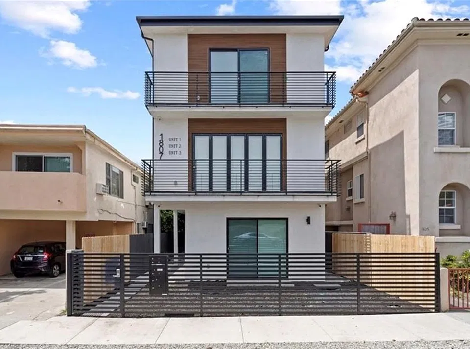 1807 Beloit Ave #3