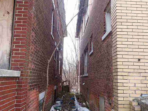 9815 Mcquade
