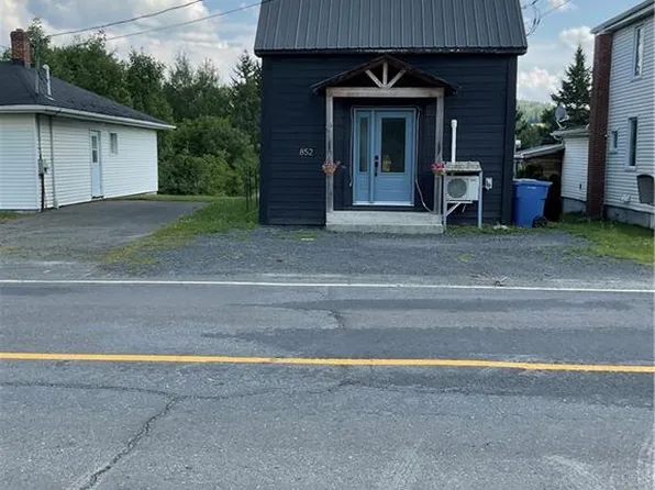 852 Principale St, Haut Madawaska, NB E7A 2H8