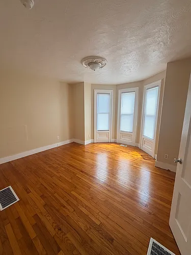 224 Lloyd St #1 Photo 1