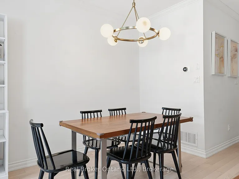 165 Margaret Dr — Photo 13