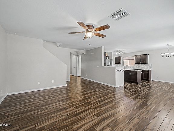 2nd image of 317 W SETTLERS Trail