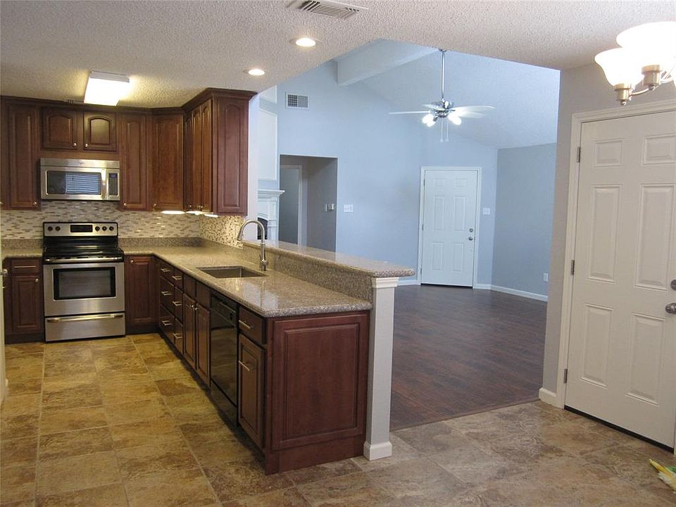1st image of 537 Parkway Blvd