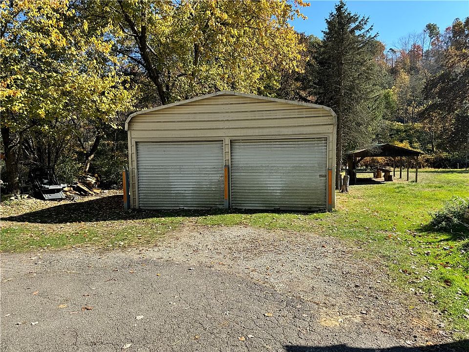 2nd image of 125 Old Bell Point Rd