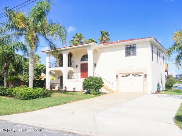 3241 Gulf Coast Dr, Hernando Beach, FL 34607