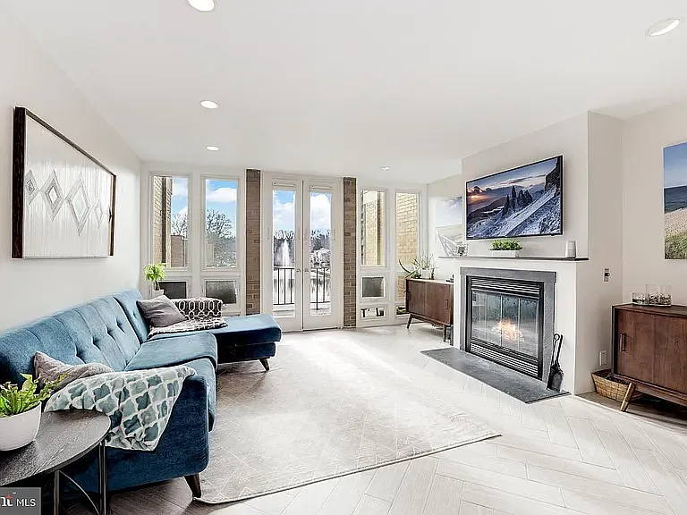 Level 1 Living Room