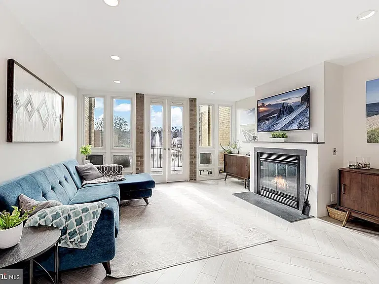 Level 1 Living Room