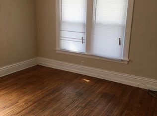 424 Spring St, Aurora, IL 60505