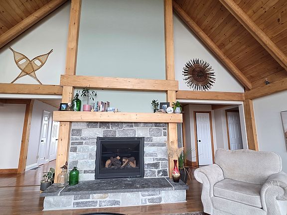 4th image of 105 Casey Rd