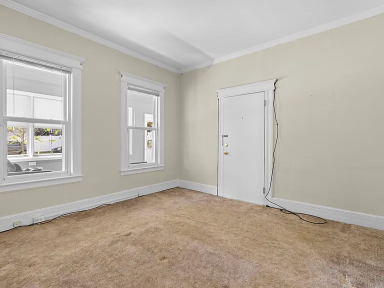 520 Schuyler Ave #2 — Photo 8
