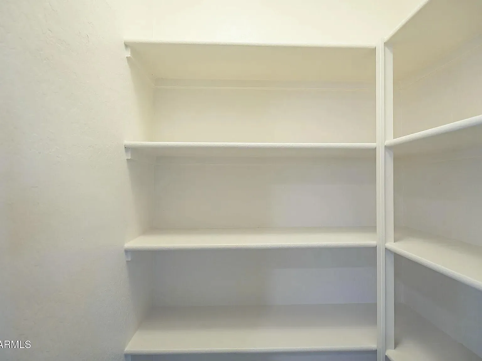 3 bed, 1274 sqft, $2,900 — Photo 3