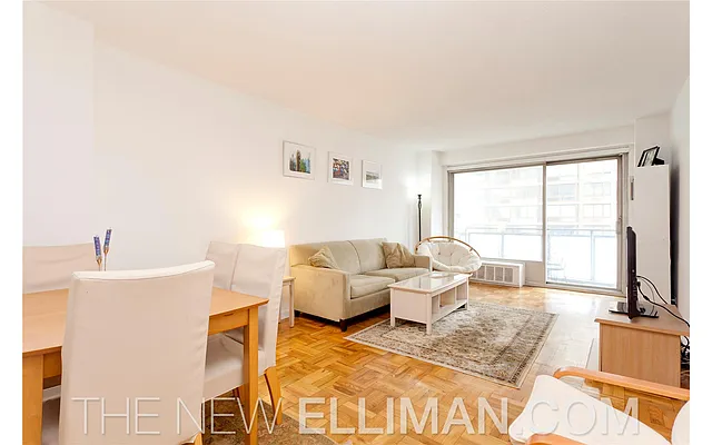 Rented by Douglas Elliman | media 19