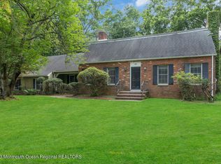 96 Knollwood Dr, Tinton Falls, NJ 07724