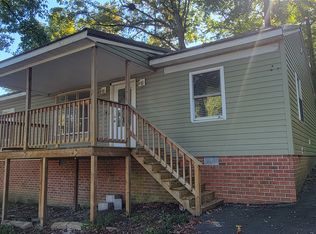 15606 Roland View Dr, Chester, VA 23831
