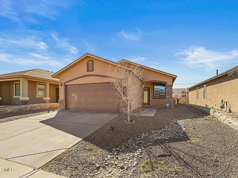 13142 Saker Dr — Photo 1