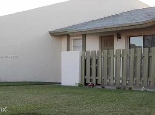 11910 SW 110th Street Cir E, Miami, FL 33186