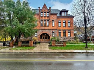 200 Stinson St #310, Hamilton, ON L8N4J5