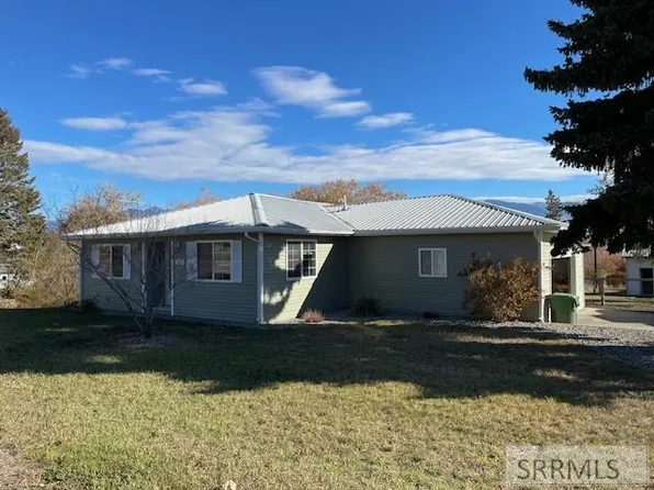 117 Lafayette Ave, Salmon, ID 83467