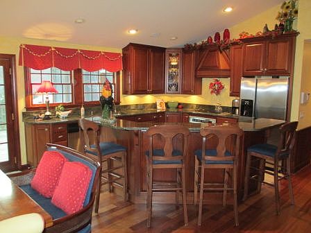 2nd image of 384 S Lakeshore Dr