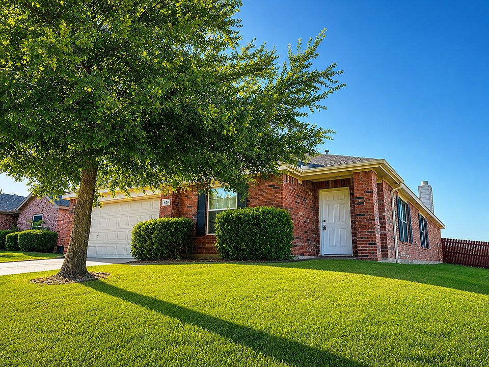 1st image of 428 Dartmoor Dr