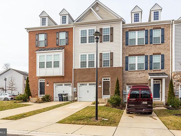 3rd image of 8609 Sweet Rose Ct