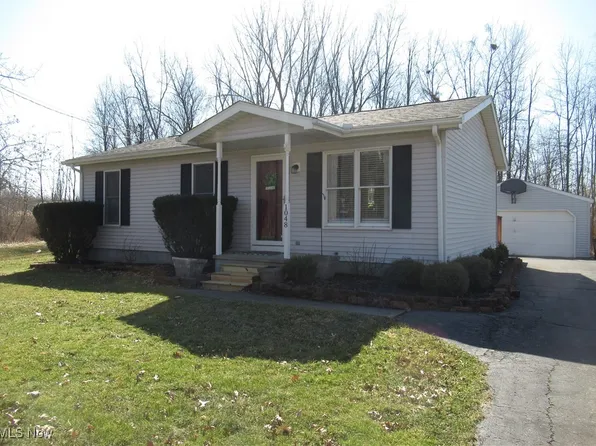 1048 Woodglen Ave, Newton Falls, OH 44444