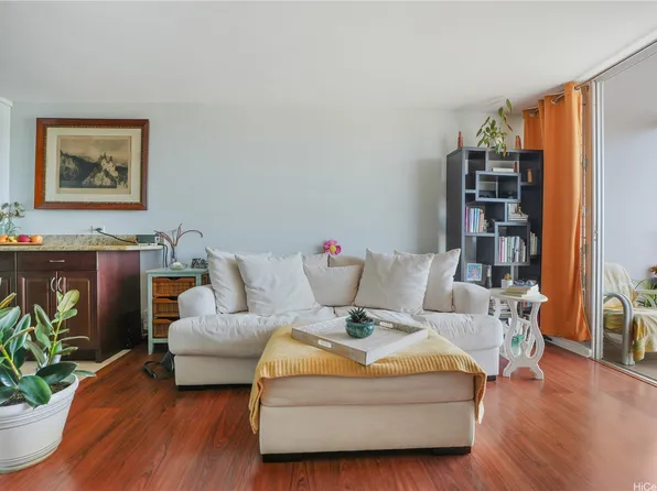 1419 Dominis St APT 1202, Honolulu, HI 96822