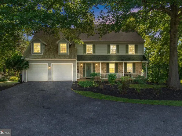 17 Oskaloosa Ct, Rockville, MD 20855