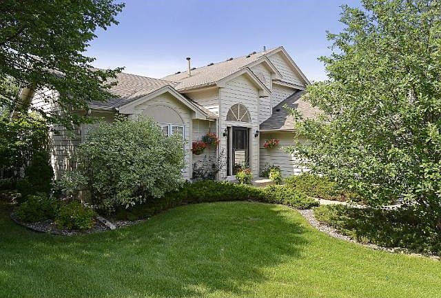 1st image of 733 Ashley Dr