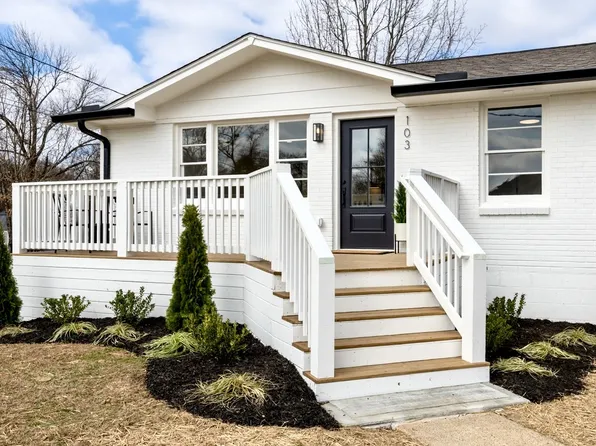 103 Peninsula Park Dr, Hendersonville, TN 37075