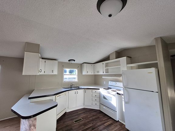 5th image of 203 Thor Ln