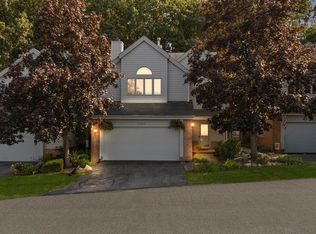 6583 Ridgeview Dr, Clarkston, MI 48346