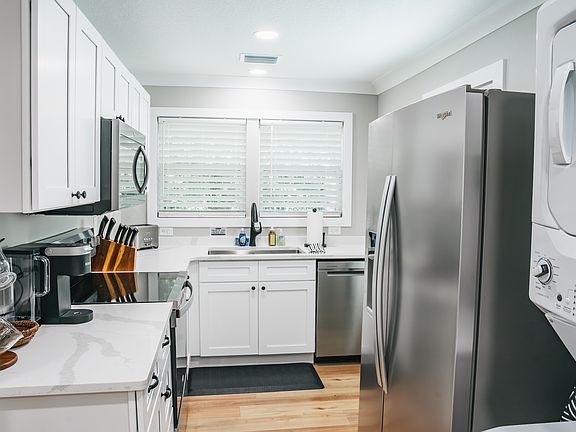 5th image of 1121 SE Sanchez Ave #B