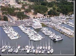 4900-4930 Pleasant Ave, Norfolk, VA 23518