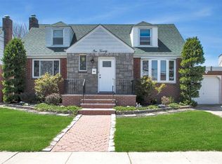 120 Meyer Ave, Valley Stream, NY 11580