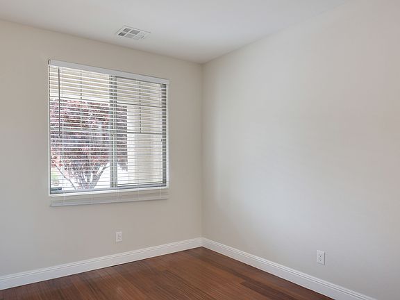 4th image of 5502 Spiceberry Dr