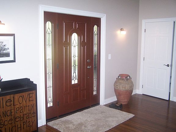 3rd image of 431 Parrothead Ln