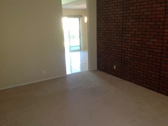2nd image of 4936 Ronan Dr