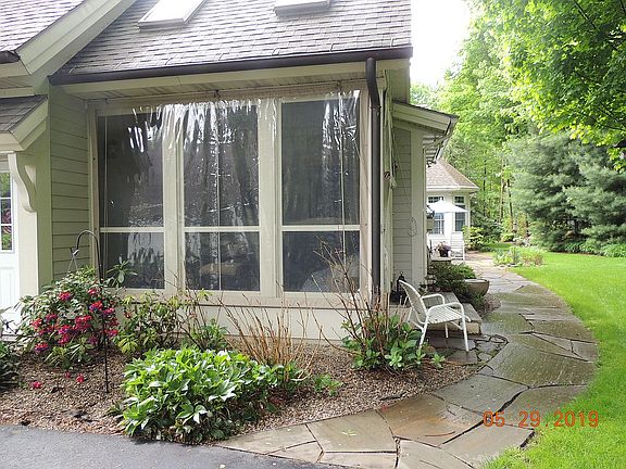 3rd image of 584 Old Macatawa Ct