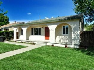 7426 Dempsey Ave, Van Nuys, CA 91406