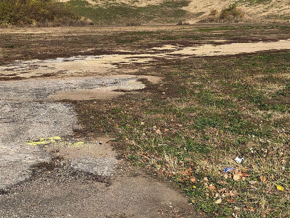 2nd image of 200 SE 29th St