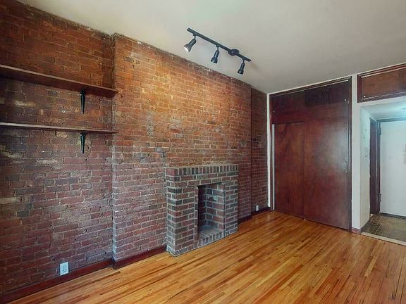 2nd image of 63 W 85th St APT 4B