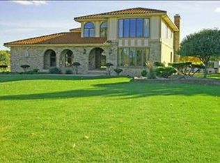 3763 E Dunbar Rd, Monroe, MI 48161